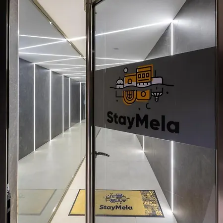 Staymela -