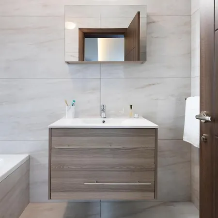 Apartamento Staymela - *