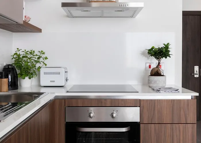 Staymela - * Birkirkara